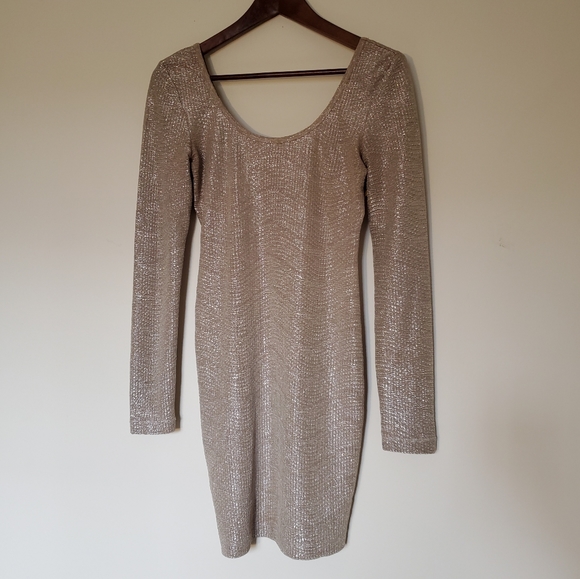 BCBG Scoop Neck Mini Dress 💫 - Picture 5 of 6